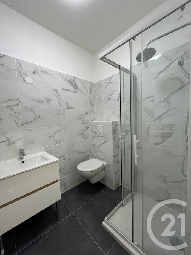 Afficher la photo en grand immeuble à vendre - 94.0 m2 - METZ - 57 - LORRAINE - Century 21 Côté Est Immobilier