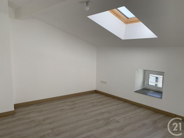 Afficher la photo en grand Appartement F4 à louer - 5 pièces - 80.1 m2 - BOULAY MOSELLE - 57 - LORRAINE - Century 21 Côté Est Immobilier