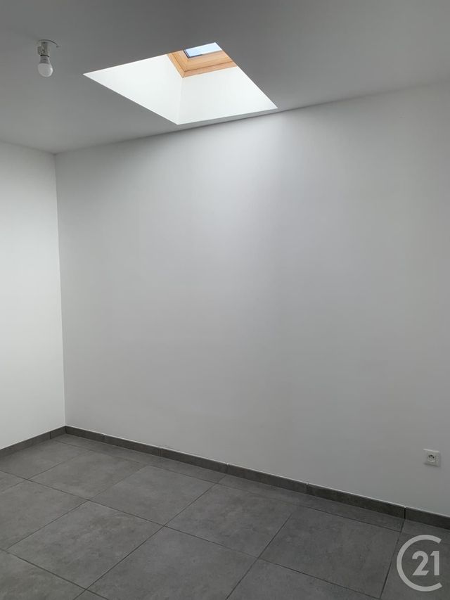 Afficher la photo en grand Appartement F4 à louer - 5 pièces - 80.1 m2 - BOULAY MOSELLE - 57 - LORRAINE - Century 21 Côté Est Immobilier