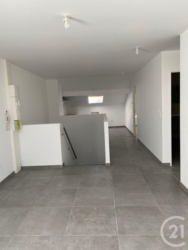 Afficher la photo en grand Appartement F4 à louer - 5 pièces - 80.1 m2 - BOULAY MOSELLE - 57 - LORRAINE - Century 21 Côté Est Immobilier