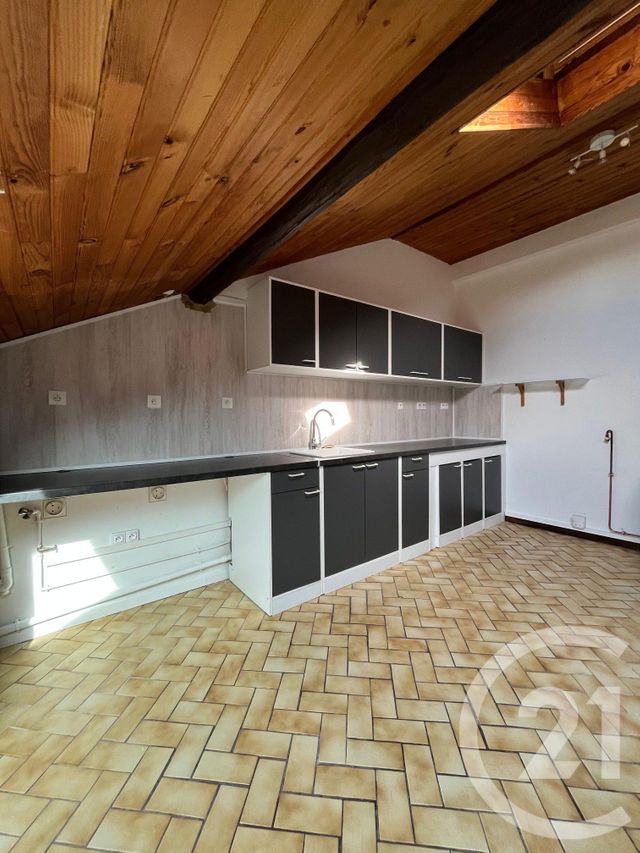 Appartement F4 à louer - 4 pièces - 108.0 m2 - ST JULIEN LES METZ - 57 - LORRAINE - Century 21 Côté Est Immobilier
