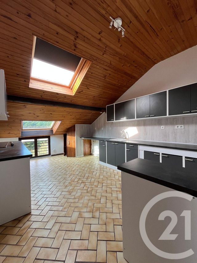 Appartement F4 à louer - 4 pièces - 108.0 m2 - ST JULIEN LES METZ - 57 - LORRAINE - Century 21 Côté Est Immobilier