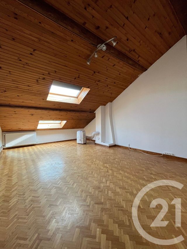 Appartement F4 à louer - 4 pièces - 108.0 m2 - ST JULIEN LES METZ - 57 - LORRAINE - Century 21 Côté Est Immobilier