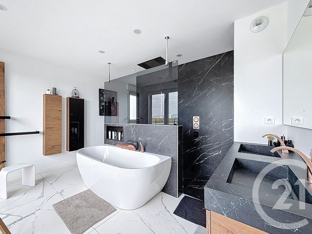 Appartement Loft à vendre - 5 pièces - 138.0 m2 - METZ - 57 - LORRAINE - Century 21 Côté Est Immobilier