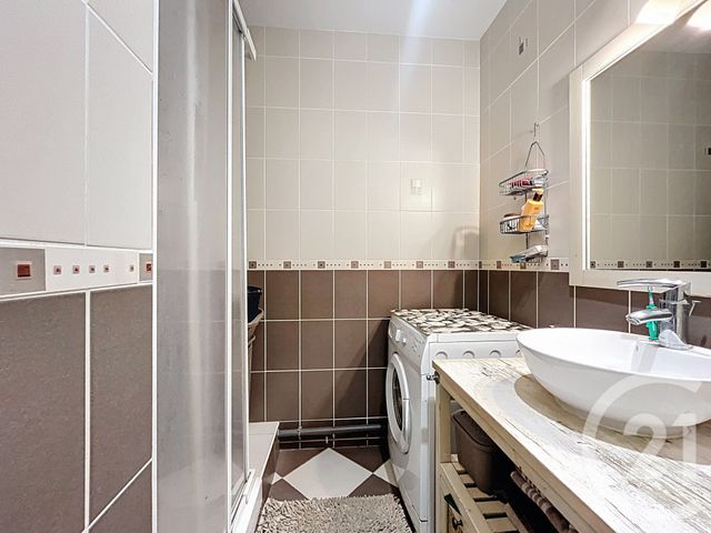 Afficher la photo en grand Appartement F2 à vendre - 2 pièces - 46.97 m2 - METZ - 57 - LORRAINE - Century 21 Côté Est Immobilier
