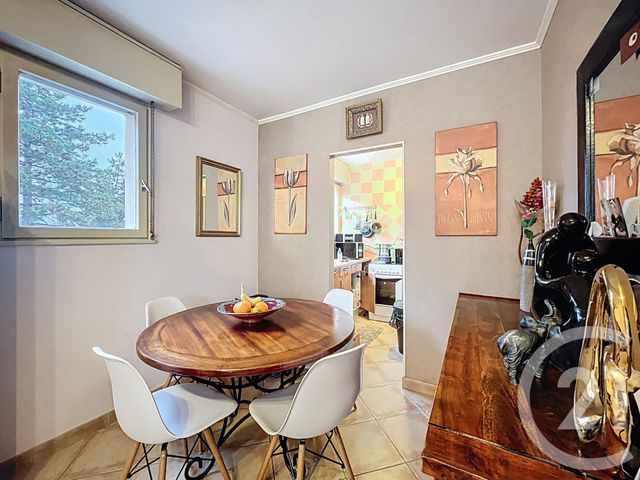Afficher la photo en grand Appartement F2 à vendre - 2 pièces - 46.97 m2 - METZ - 57 - LORRAINE - Century 21 Côté Est Immobilier