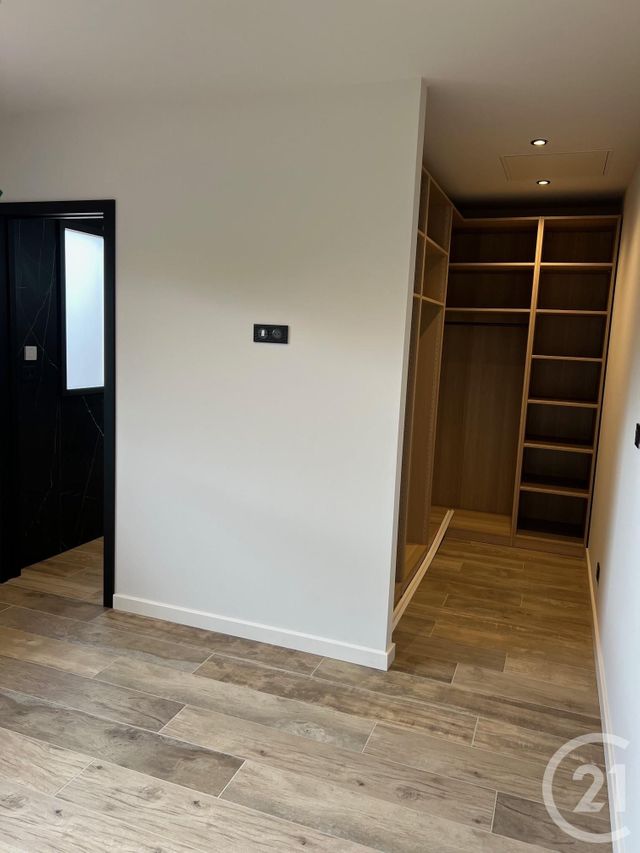 Afficher la photo en grand maison à louer - 6 pièces - 144.4 m2 - CHARLY ORADOUR - 57 - LORRAINE - Century 21 Côté Est Immobilier