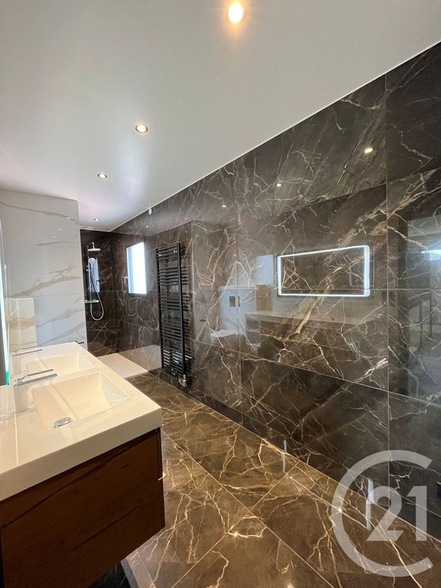 Afficher la photo en grand maison à louer - 6 pièces - 144.4 m2 - CHARLY ORADOUR - 57 - LORRAINE - Century 21 Côté Est Immobilier