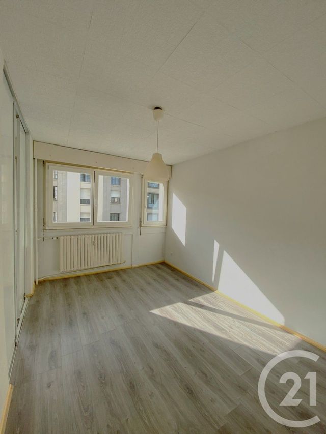 Afficher la photo en grand Appartement F2 à louer - 2 pièces - 41.56 m2 - METZ - 57 - LORRAINE - Century 21 Côté Est Immobilier