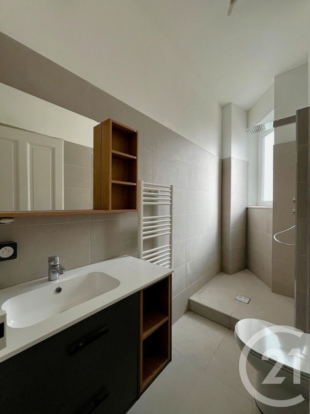 Appartement F3 à louer - 3 pièces - 71.0 m2 - MONTIGNY LES METZ - 57 - LORRAINE - Century 21 Côté Est Immobilier