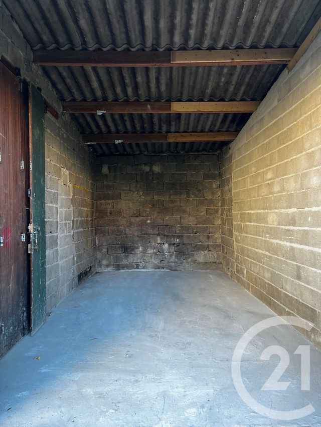 parking à louer - 20.0 m2 - ST JULIEN LES METZ - 57 - LORRAINE - Century 21 Côté Est Immobilier