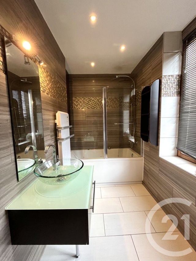 Appartement F6 à louer - 6 pièces - 129.15 m2 - OGY MONTOY FLANVILLE - 57 - LORRAINE - Century 21 Côté Est Immobilier