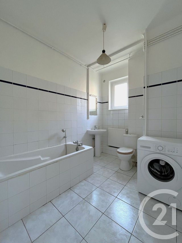 Appartement F3 à louer - 3 pièces - 53.0 m2 - METZ - 57 - LORRAINE - Century 21 Côté Est Immobilier