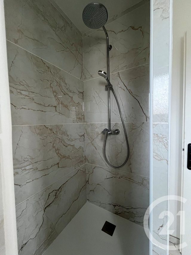 Appartement F4 à louer - 4 pièces - 77.66 m2 - ST JULIEN LES METZ - 57 - LORRAINE - Century 21 Côté Est Immobilier