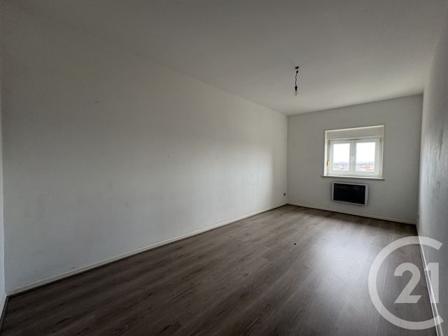 Appartement F3 à louer - 3 pièces - 65.59 m2 - STE MARIE AUX CHENES - 57 - LORRAINE - Century 21 Côté Est Immobilier