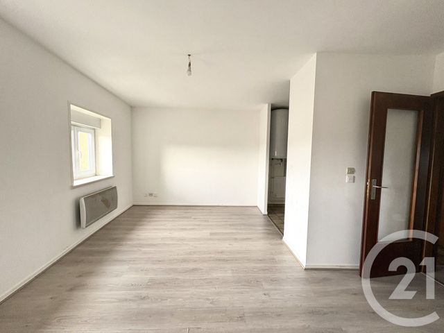 Appartement F3 à louer - 3 pièces - 65.59 m2 - STE MARIE AUX CHENES - 57 - LORRAINE - Century 21 Côté Est Immobilier