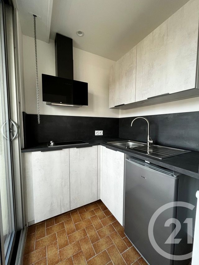 Appartement F1 à louer - 1 pièce - 23.82 m2 - METZ - 57 - LORRAINE - Century 21 Côté Est Immobilier
