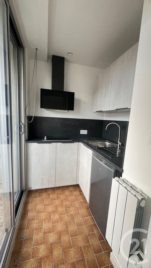 Appartement F1 à louer - 1 pièce - 23.82 m2 - METZ - 57 - LORRAINE - Century 21 Côté Est Immobilier