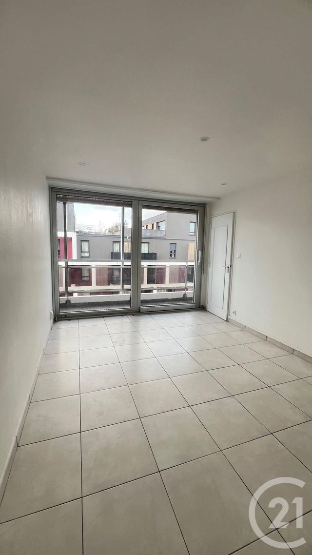 Appartement F1 à louer - 1 pièce - 23.82 m2 - METZ - 57 - LORRAINE - Century 21 Côté Est Immobilier