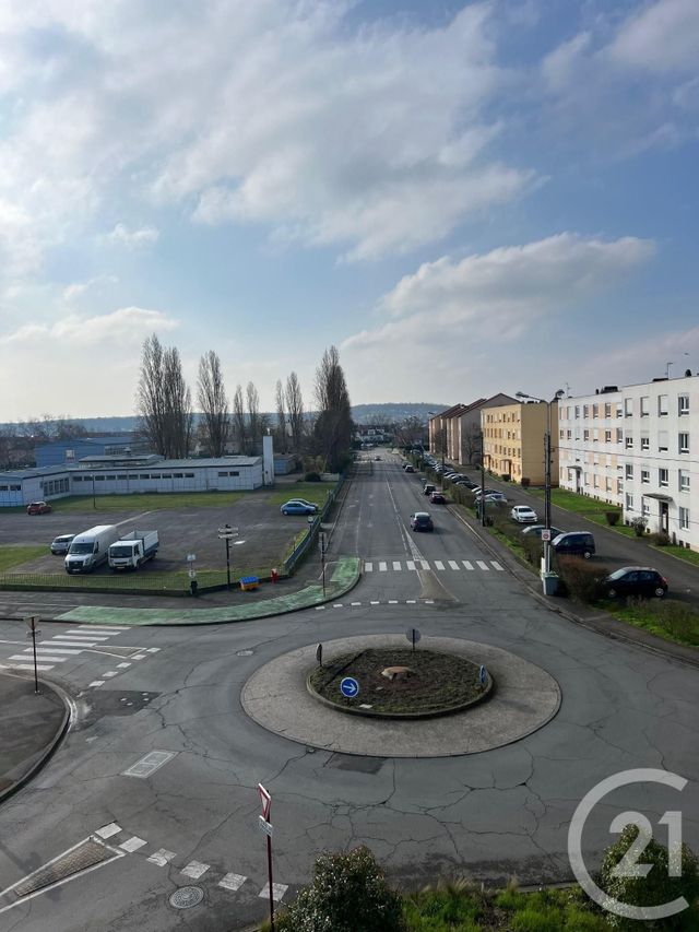 Appartement F3 à louer - 3 pièces - 68.73 m2 - YUTZ - 57 - LORRAINE - Century 21 Côté Est Immobilier