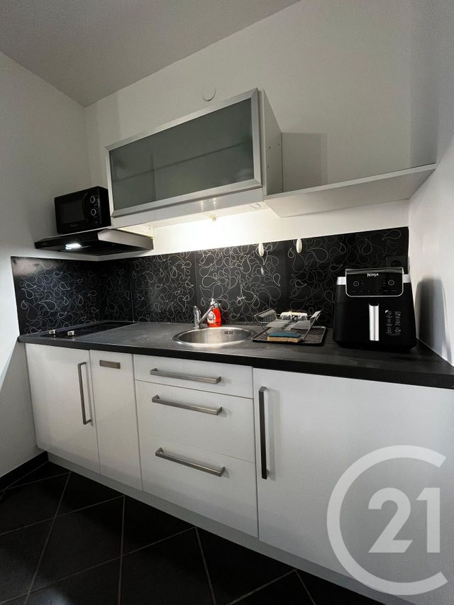Appartement F1 à louer - 1 pièce - 28.75 m2 - METZ - 57 - LORRAINE - Century 21 Côté Est Immobilier