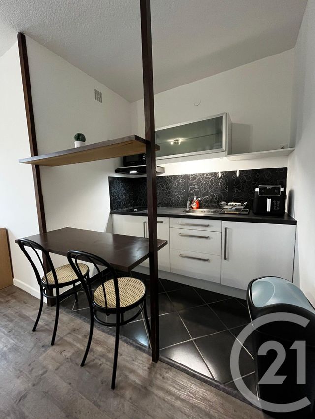 Appartement F1 à louer - 1 pièce - 28.75 m2 - METZ - 57 - LORRAINE - Century 21 Côté Est Immobilier