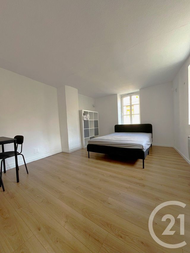 Appartement F1 à louer - 1 pièce - 27.28 m2 - METZ - 57 - LORRAINE - Century 21 Côté Est Immobilier