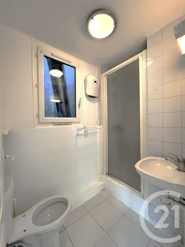 Appartement F1 à louer - 1 pièce - 27.28 m2 - METZ - 57 - LORRAINE - Century 21 Côté Est Immobilier