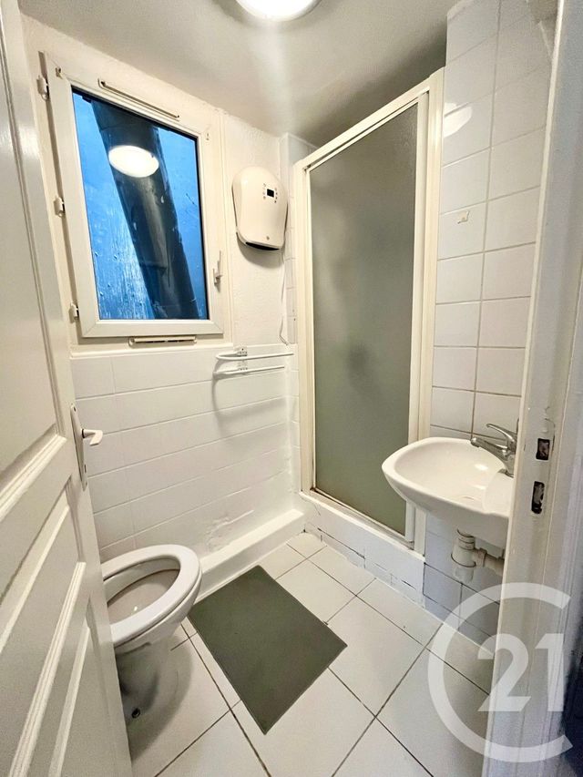 Appartement F1 à louer - 1 pièce - 27.28 m2 - METZ - 57 - LORRAINE - Century 21 Côté Est Immobilier