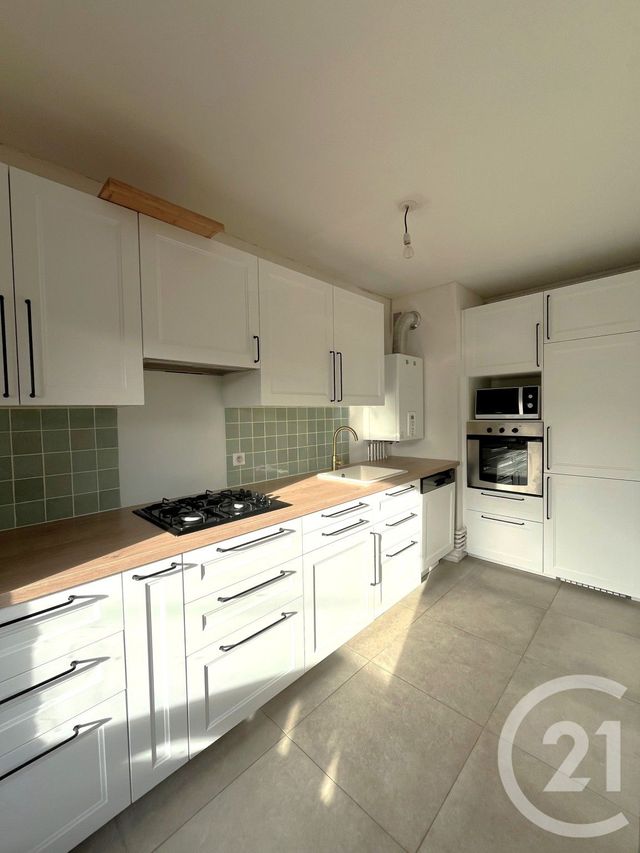 Appartement F3 à louer - 3 pièces - 77.38 m2 - WOIPPY - 57 - LORRAINE - Century 21 Côté Est Immobilier