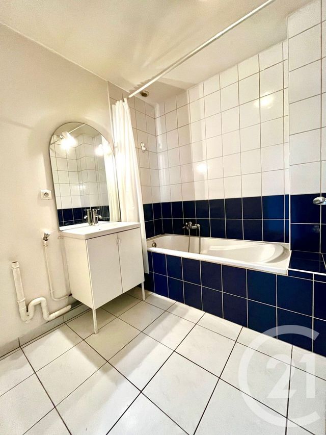 Appartement F3 à louer - 3 pièces - 63.13 m2 - JOEUF - 54 - LORRAINE - Century 21 Côté Est Immobilier