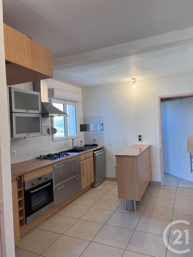 Appartement F5 à louer - 5 pièces - 80.62 m2 - METZ - 57 - LORRAINE - Century 21 Côté Est Immobilier