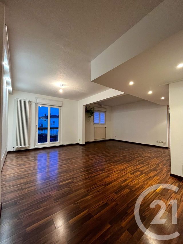 Appartement F5 à louer - 5 pièces - 80.62 m2 - METZ - 57 - LORRAINE - Century 21 Côté Est Immobilier