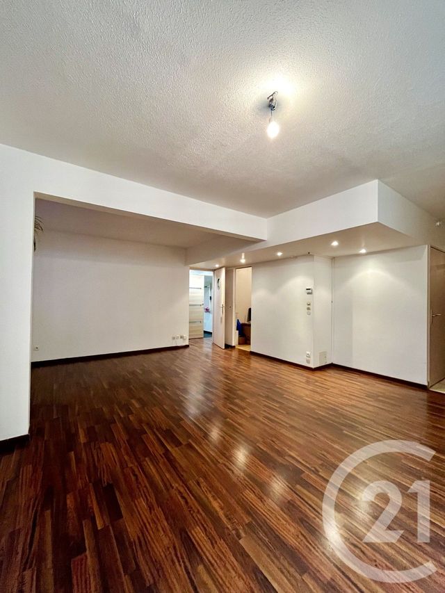 Appartement F5 à louer - 5 pièces - 80.62 m2 - METZ - 57 - LORRAINE - Century 21 Côté Est Immobilier