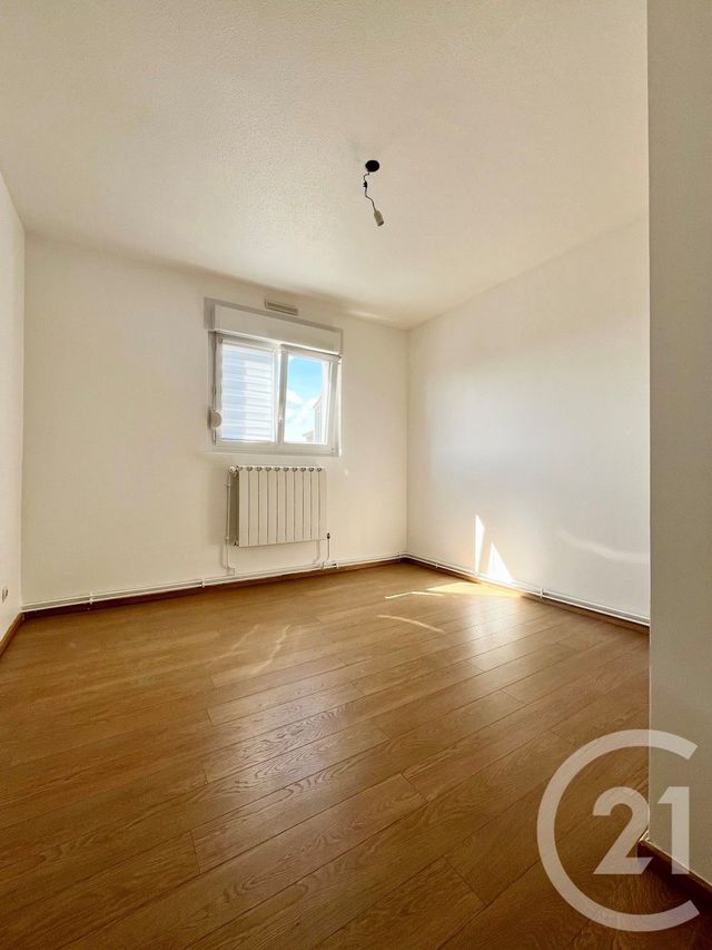 Appartement F5 à louer - 5 pièces - 80.62 m2 - METZ - 57 - LORRAINE - Century 21 Côté Est Immobilier