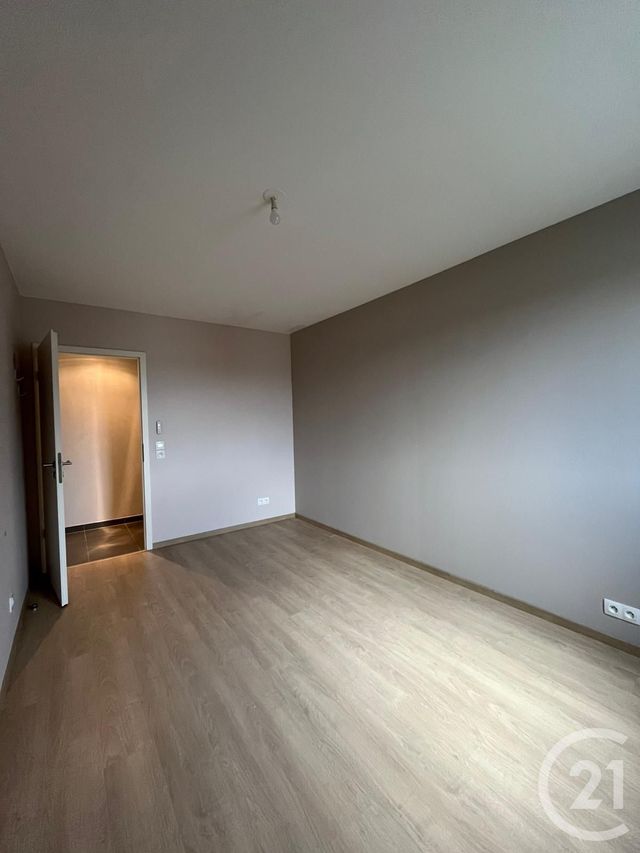 Appartement F3 à louer - 3 pièces - 63.73 m2 - TERVILLE - 57 - LORRAINE - Century 21 Côté Est Immobilier