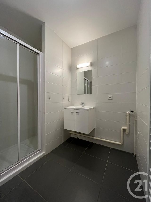 Appartement F3 à louer - 3 pièces - 63.73 m2 - TERVILLE - 57 - LORRAINE - Century 21 Côté Est Immobilier