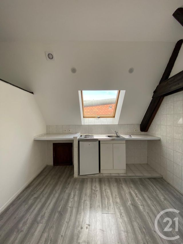 Appartement F1 à louer - 1 pièce - 24.8 m2 - METZ - 57 - LORRAINE - Century 21 Côté Est Immobilier