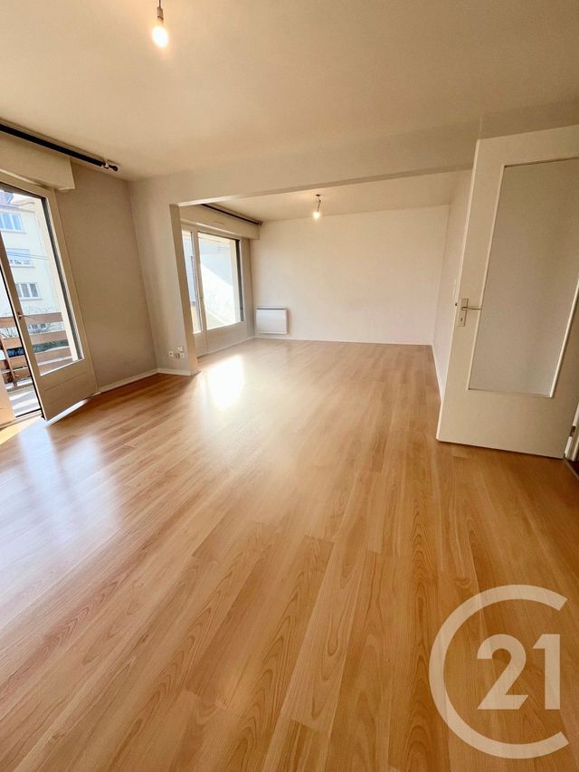 Appartement F4 à louer - 4 pièces - 84.22 m2 - METZ - 57 - LORRAINE - Century 21 Côté Est Immobilier