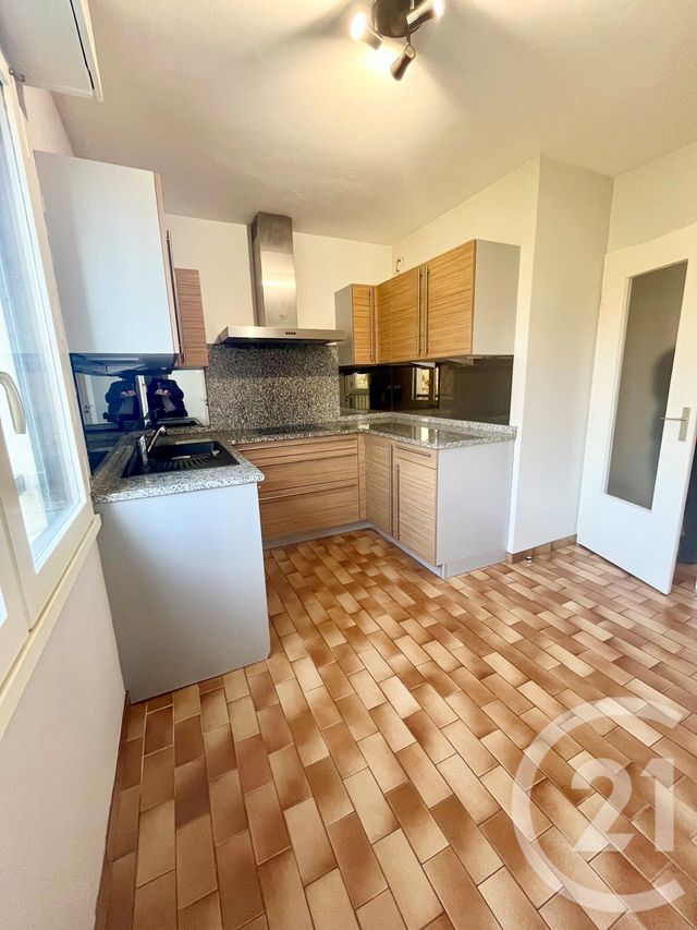 Appartement F4 à louer - 4 pièces - 84.22 m2 - METZ - 57 - LORRAINE - Century 21 Côté Est Immobilier