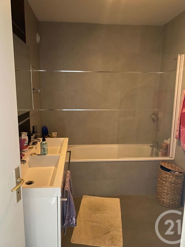 Appartement F4 à louer - 4 pièces - 84.22 m2 - METZ - 57 - LORRAINE - Century 21 Côté Est Immobilier