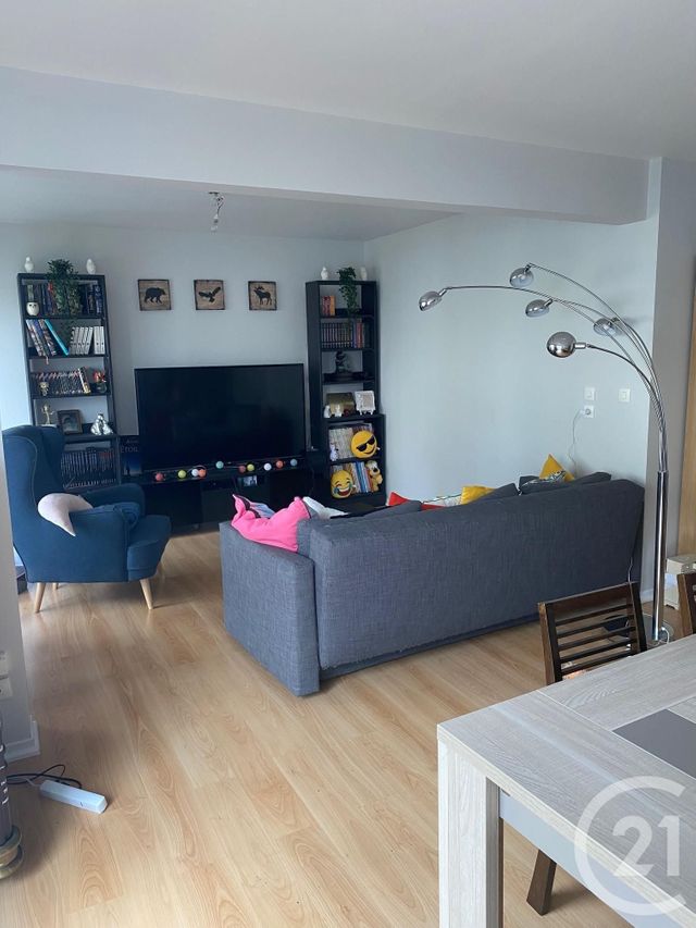Appartement F4 à louer - 4 pièces - 84.22 m2 - METZ - 57 - LORRAINE - Century 21 Côté Est Immobilier