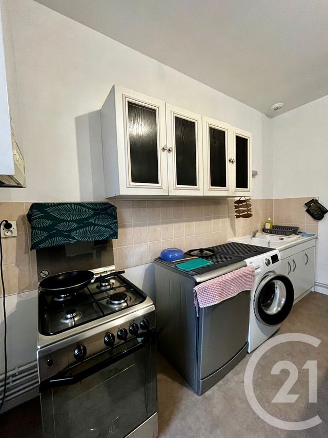 Appartement F3 à louer - 3 pièces - 54.28 m2 - AUDUN LE ROMAN - 54 - LORRAINE - Century 21 Côté Est Immobilier