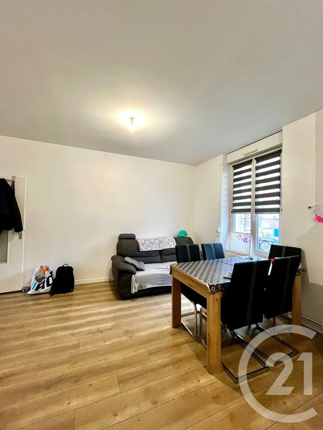 Appartement F3 à louer - 3 pièces - 54.28 m2 - AUDUN LE ROMAN - 54 - LORRAINE - Century 21 Côté Est Immobilier