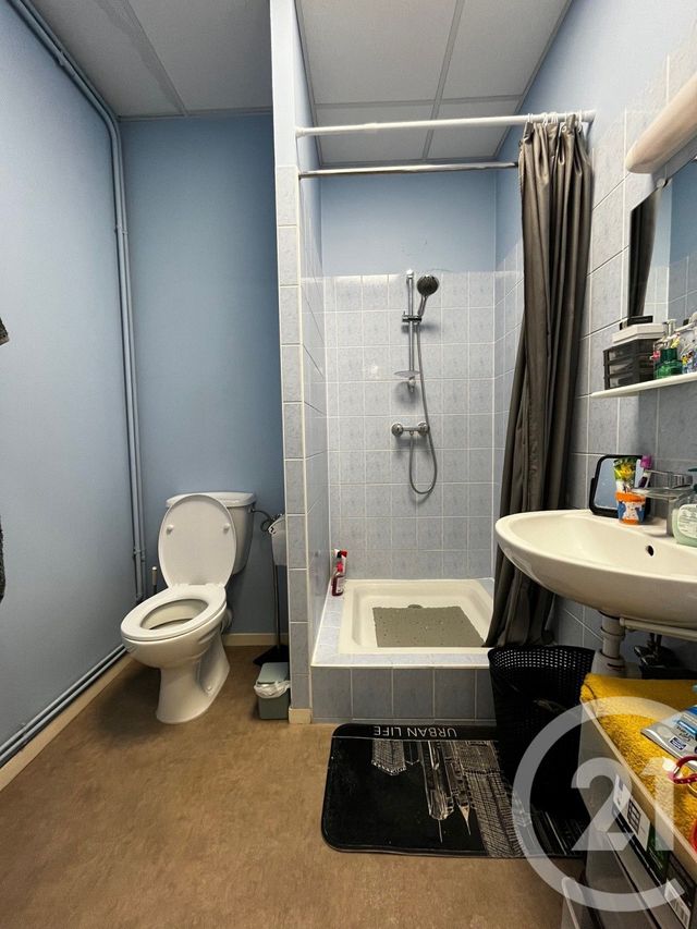 Appartement F3 à louer - 3 pièces - 54.28 m2 - AUDUN LE ROMAN - 54 - LORRAINE - Century 21 Côté Est Immobilier