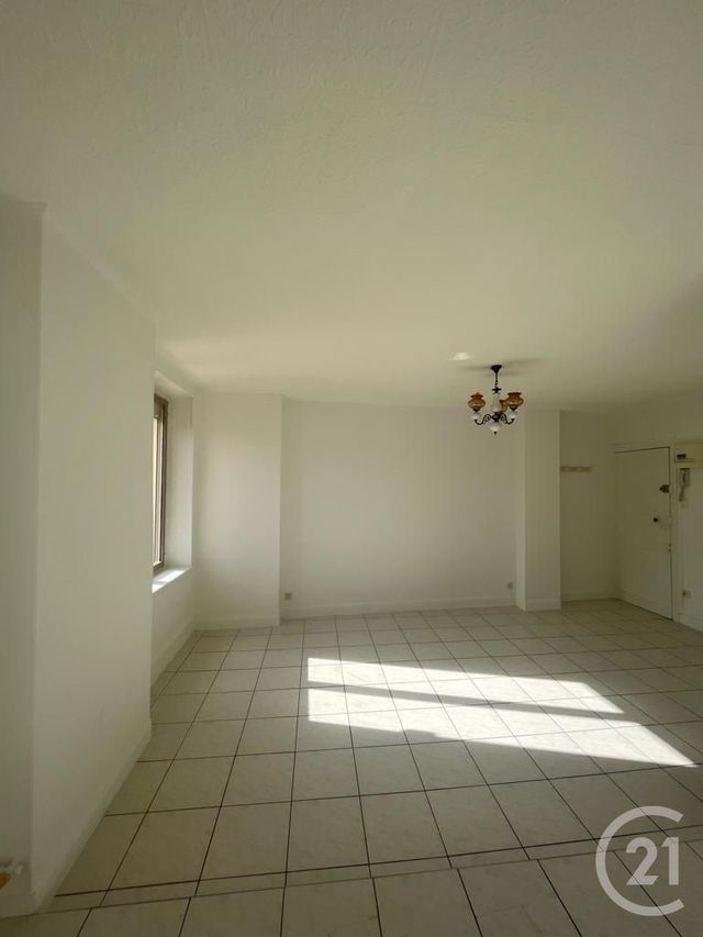 Appartement F2 à louer - 2 pièces - 44.4 m2 - JARNY - 54 - LORRAINE - Century 21 Côté Est Immobilier