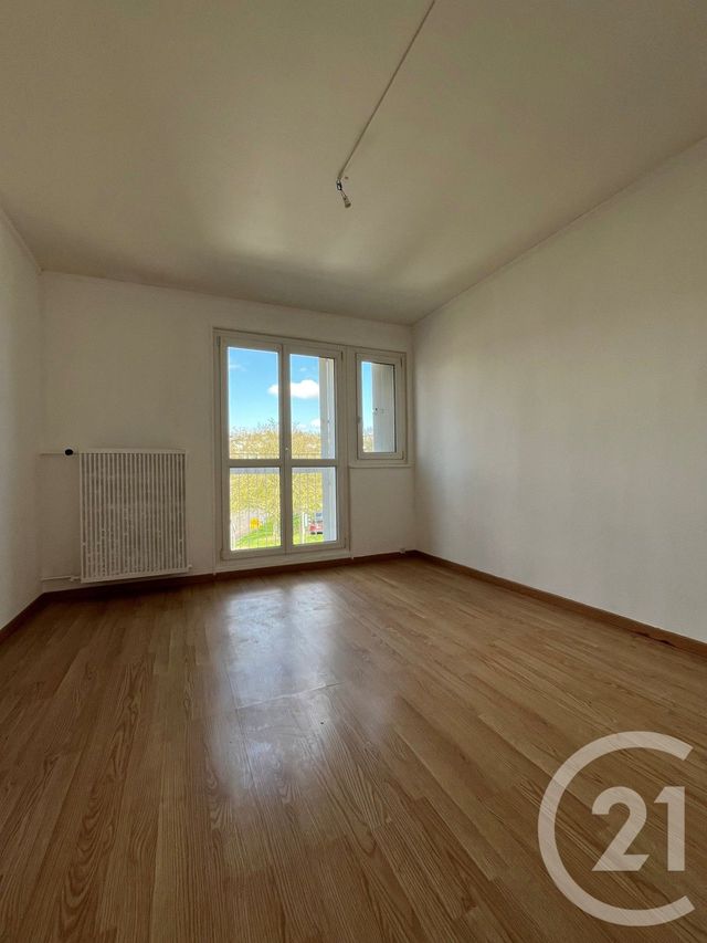 Appartement F5 à louer - 5 pièces - 74.72 m2 - METZ - 57 - LORRAINE - Century 21 Côté Est Immobilier