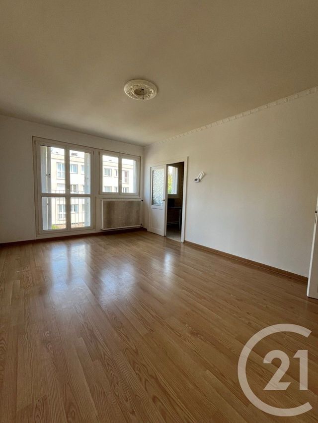 Appartement F5 à louer - 5 pièces - 74.72 m2 - METZ - 57 - LORRAINE - Century 21 Côté Est Immobilier