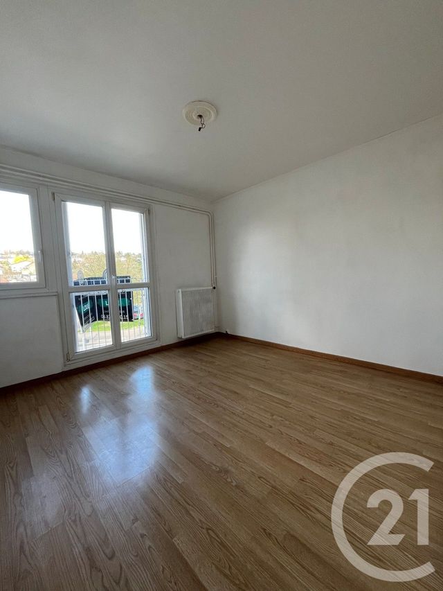 Appartement F5 à louer - 5 pièces - 74.72 m2 - METZ - 57 - LORRAINE - Century 21 Côté Est Immobilier