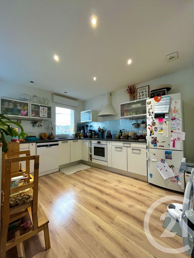 Appartement F3 à louer - 3 pièces - 65.0 m2 - METZ - 57 - LORRAINE - Century 21 Côté Est Immobilier